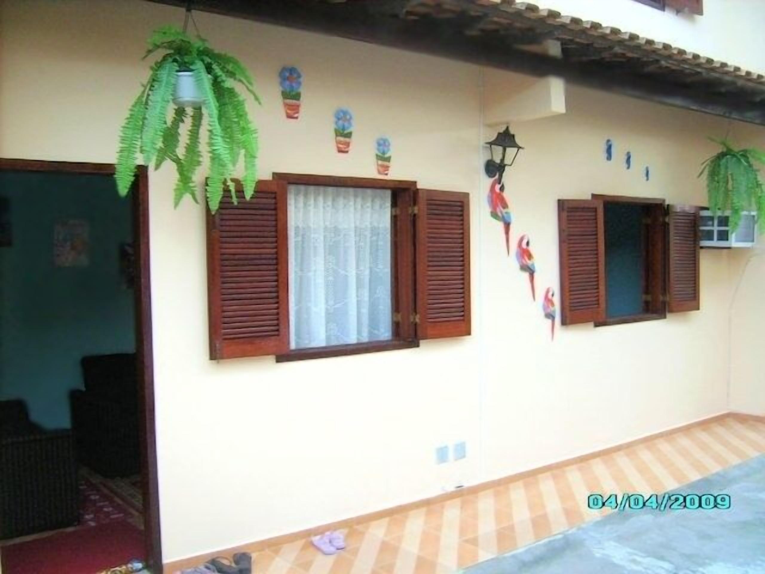 FURNISHED HOUSE WITH GARAGE, SKY, NEAR PRAIA DO FORTE AND SHOPPING PARK LAGOS 