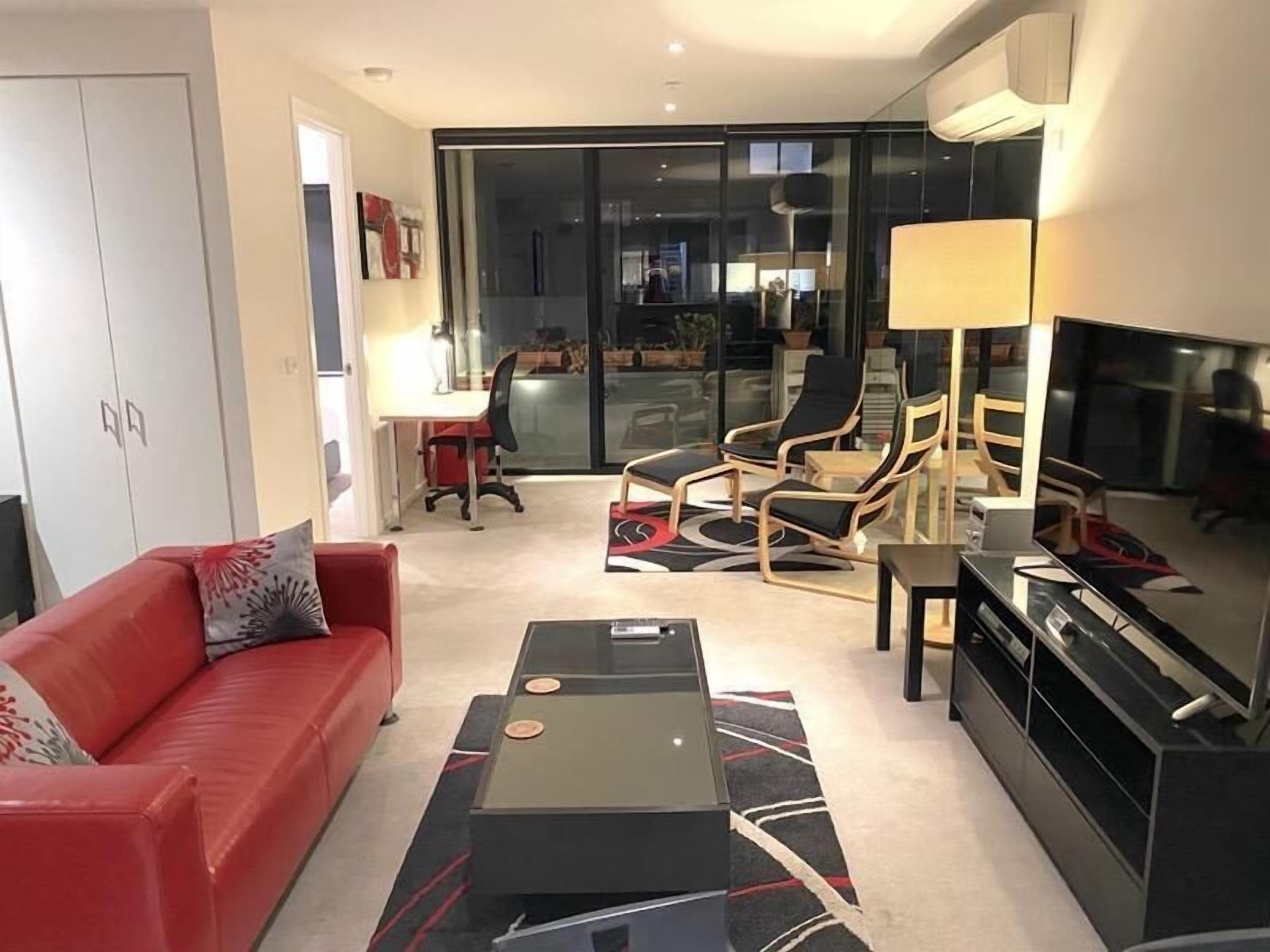 StayCentral - Spacious Seaviews (Port Melbourne) - 57 Bay Street Port Melbourne VIC 3207