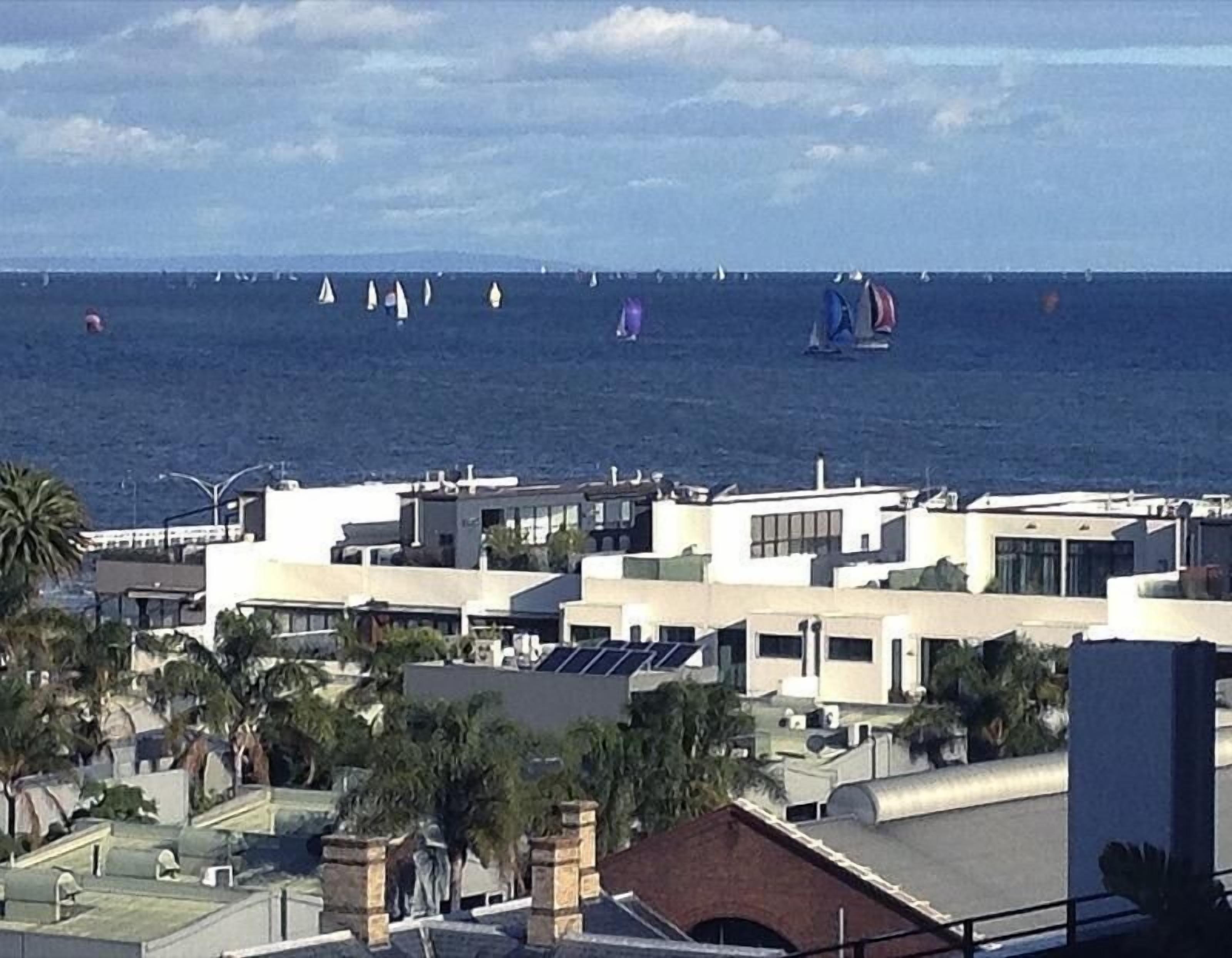 StayCentral - Spacious Seaviews (Port Melbourne) - 57 Bay Street Port Melbourne VIC 3207