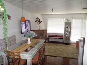Dining - Duplex apartment in condominium with 2 suites and the best view of Campos (Campos do Jordão)