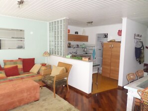 Unclassified image, 5 of 22, button - Duplex apartment in condominium with 2 suites and the best view of Campos (Campos do Jordão)