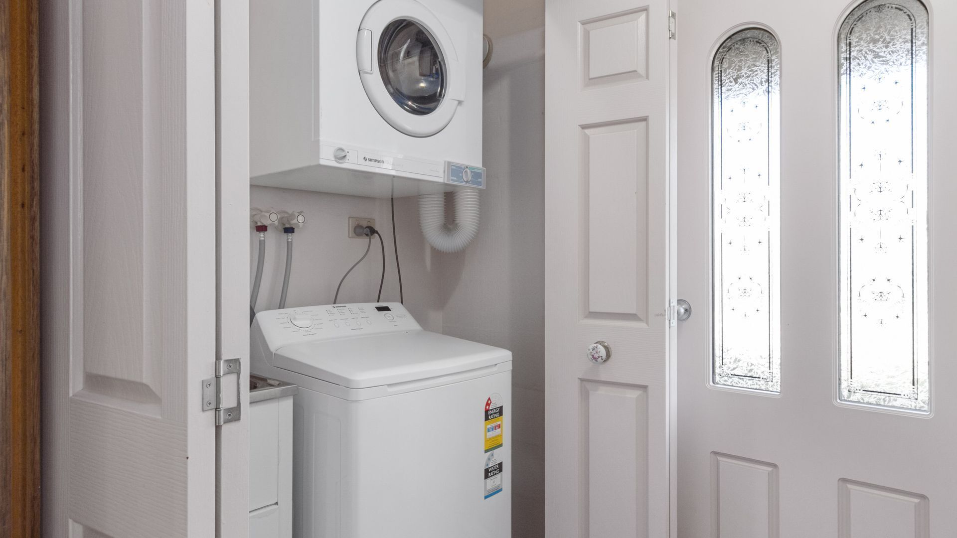 Swansea Cottages - 2  bedroom cottages -  Adjacent the beach. — image 2