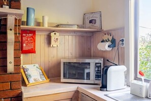Interior - Bickley Valley Cottage (Bickley)