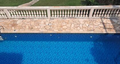 Hermosa casa con vistas al lago. Siguiente de Thermas Water Park