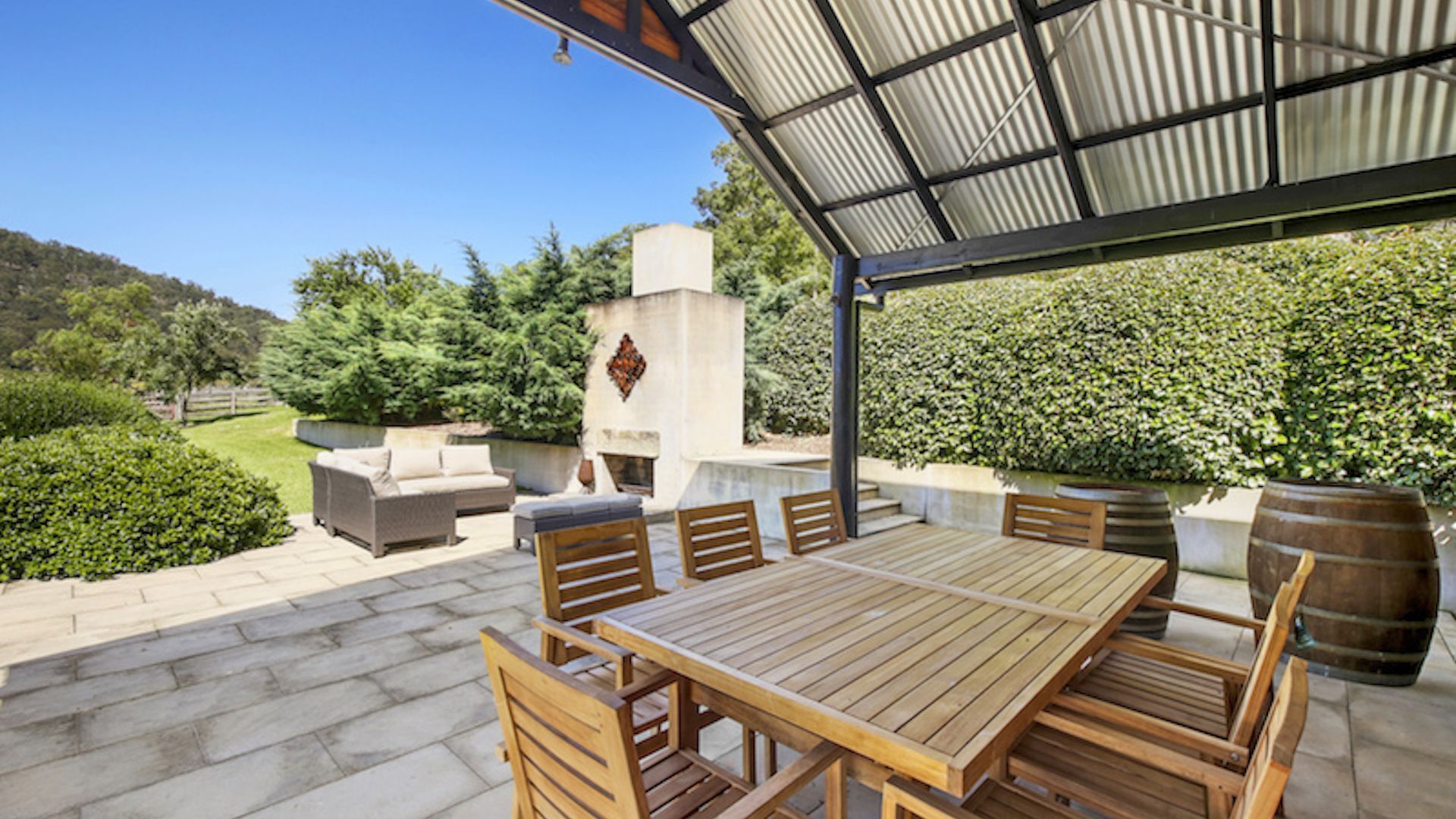 The Glen - Stunning Sandstone Cottage — image 14