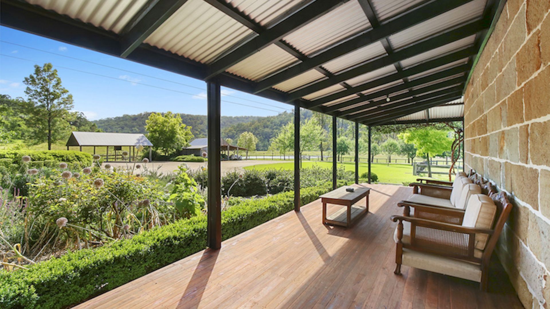 The Glen - Stunning Sandstone Cottage — image 15