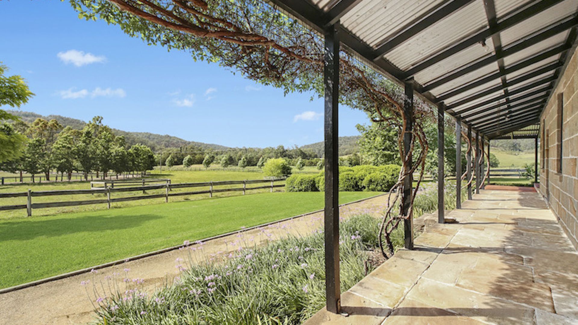 The Glen - Stunning Sandstone Cottage — image 20