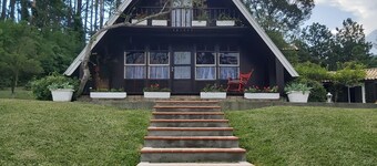 STUNNING VIEW in high place with stone mountain, swimming pool and lake