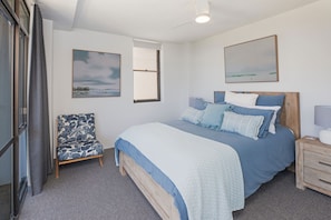 2 bedrooms, iron/ironing board, free WiFi