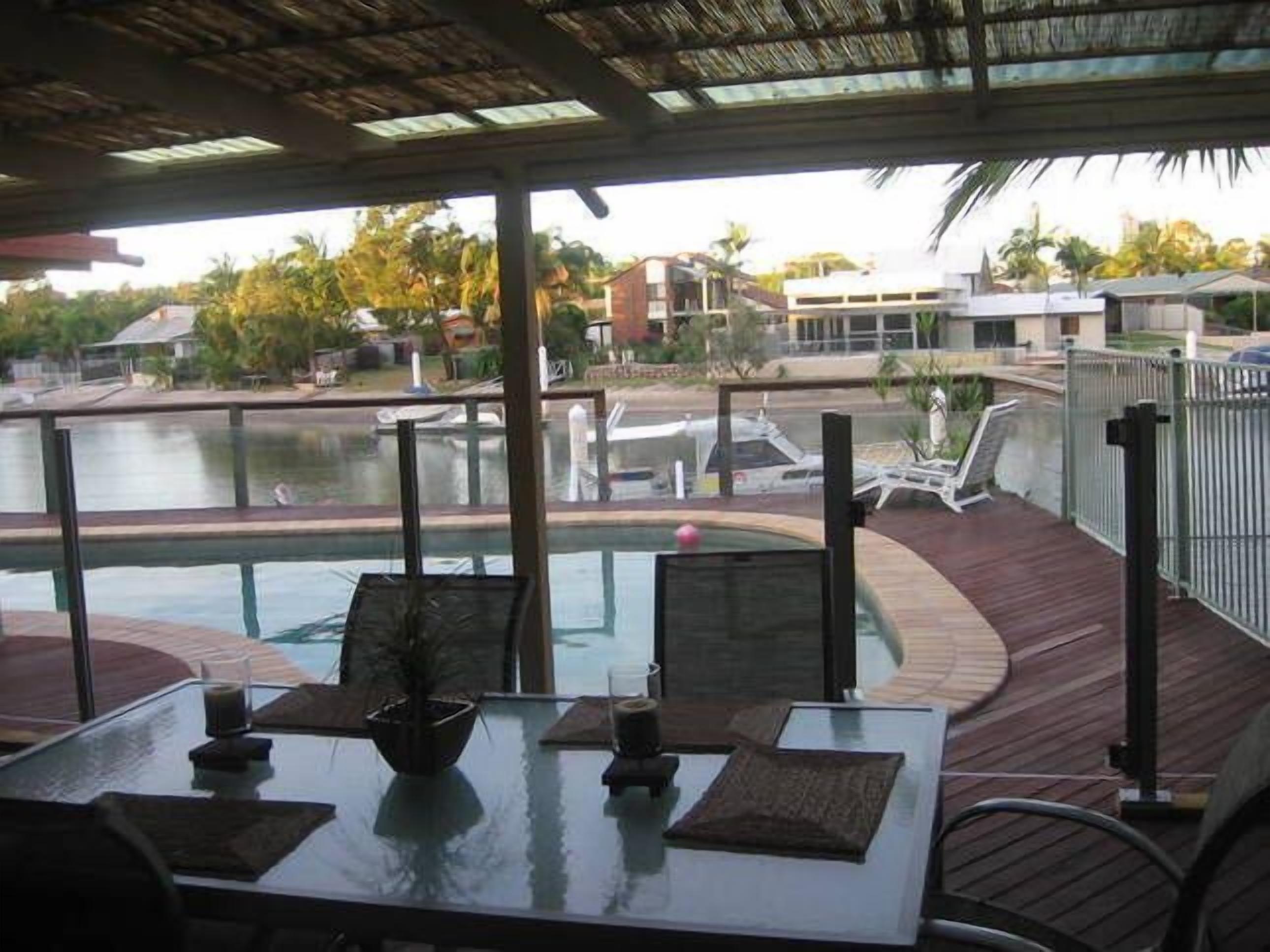 Saltwater Villas Canal Holiday House Pet Friendly  — image 14