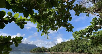 Beautiful house on the sand with pool and wonderful views of Ilhabela!