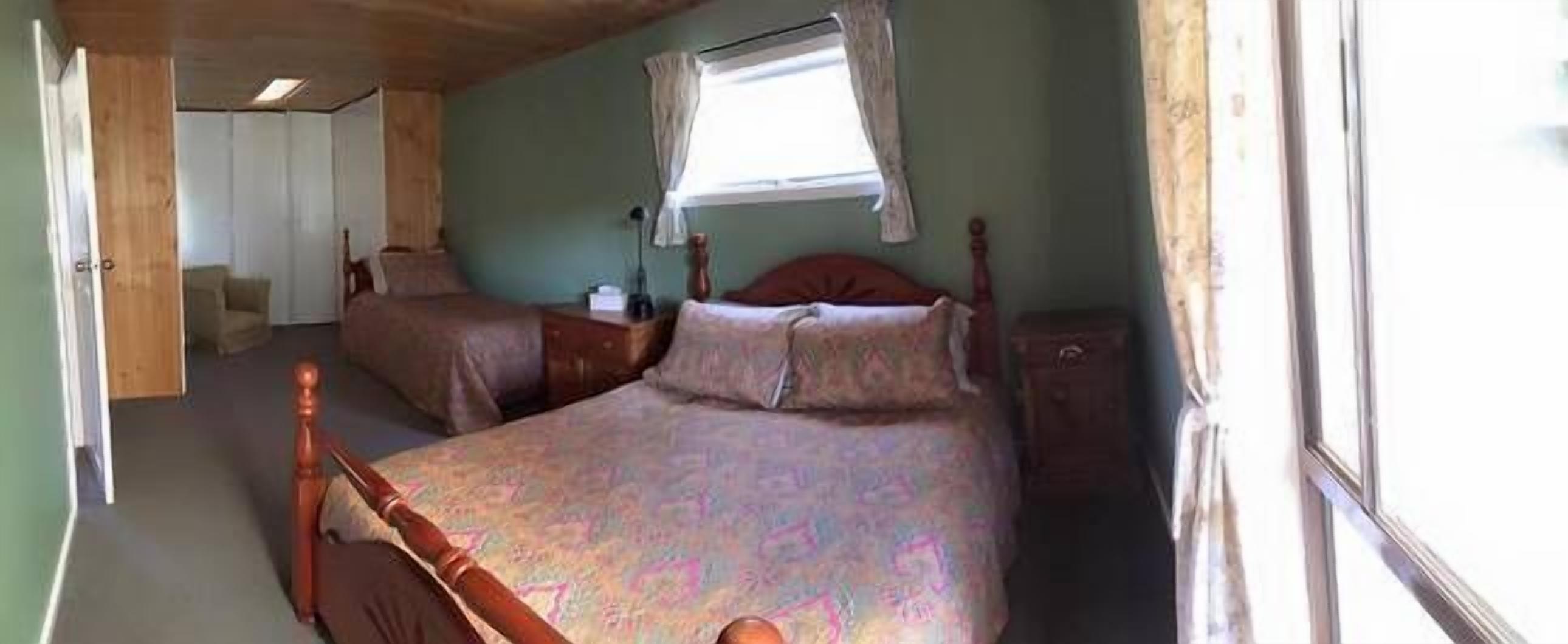 Blackwood Cottage - Pet Friendly Holiday Stay