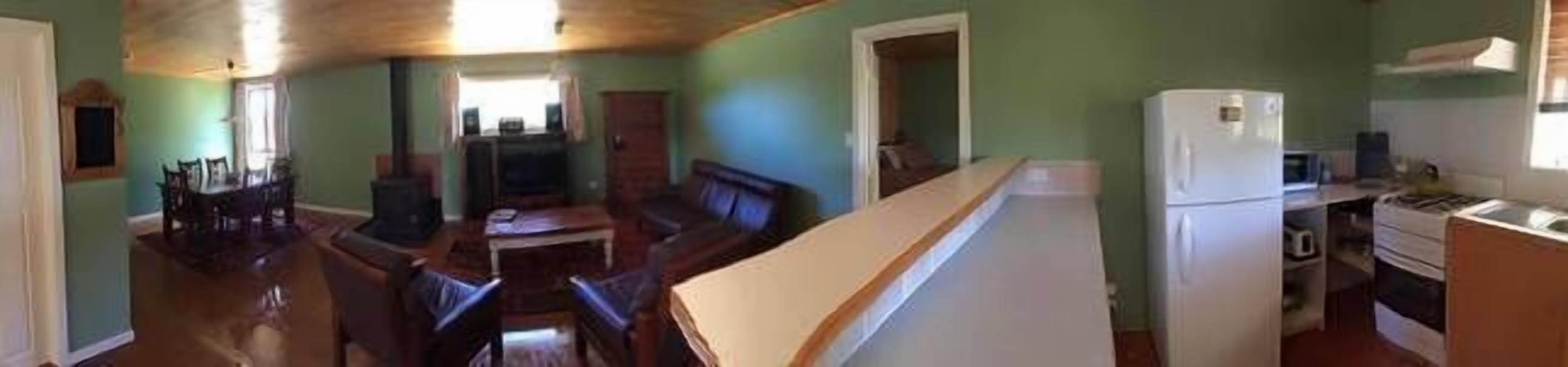 Blackwood Cottage - Pet Friendly Holiday Stay