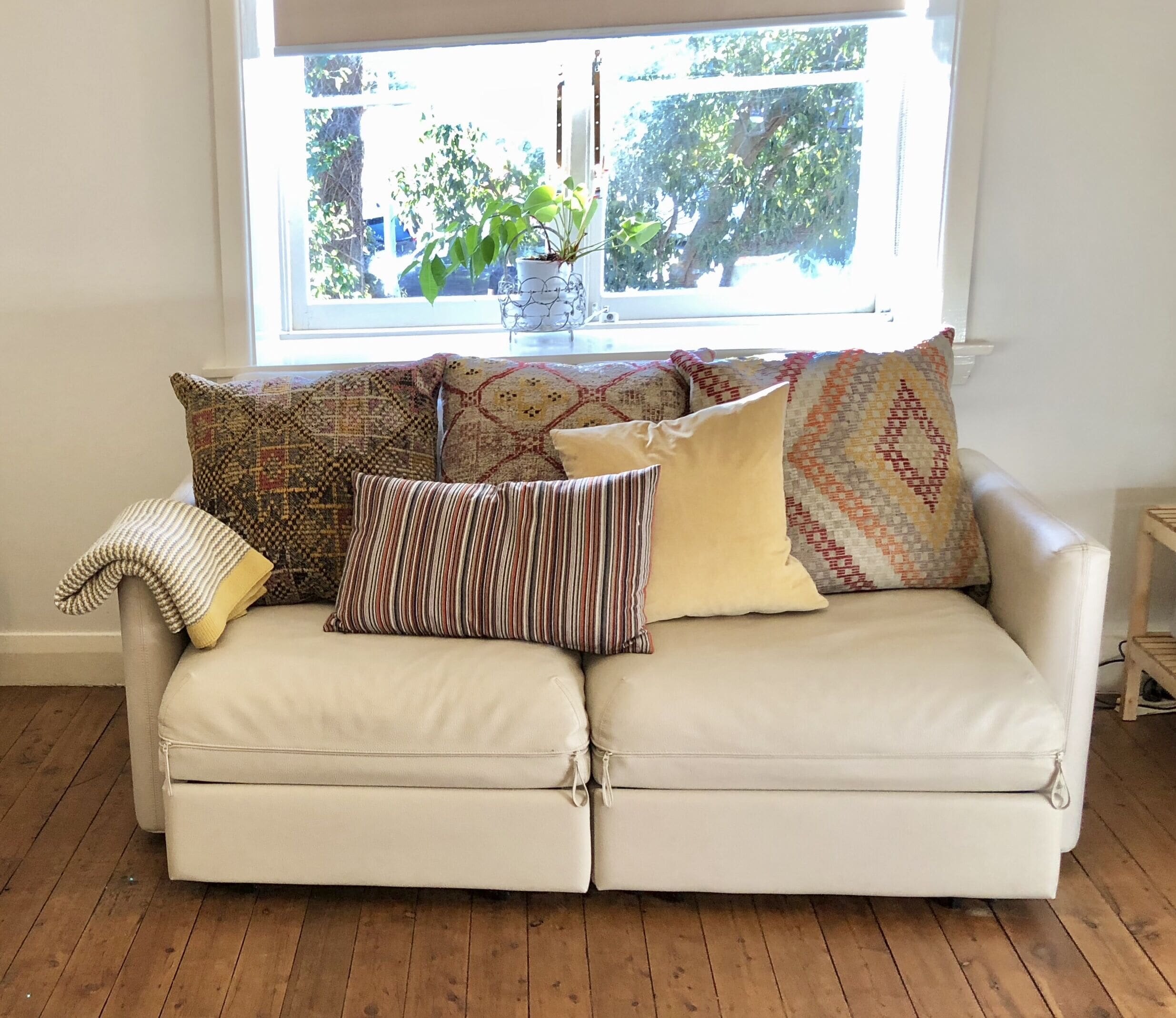 Free parking & 3 min walk to beach! — image 13