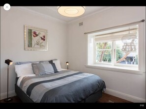 1 Schlafzimmer, Schreibtisch, Bügeleisen/Bügelbrett, kostenloses WLAN
