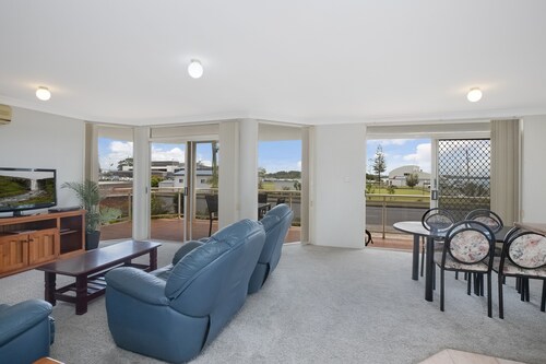 Westport Palms 2: 2  BR, 2  BA Apartment in Port Macquarie, Sleeps 4