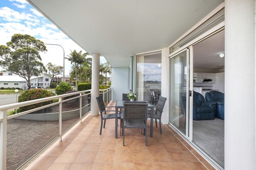 Westport Palms 2: 2  BR, 2  BA Apartment in Port Macquarie, Sleeps 4