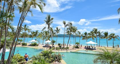 Lagune 206 am Strand von Hamilton Island