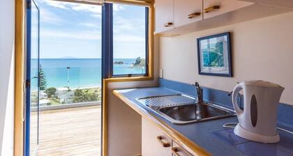 Palm Beach Lodge - Manuka