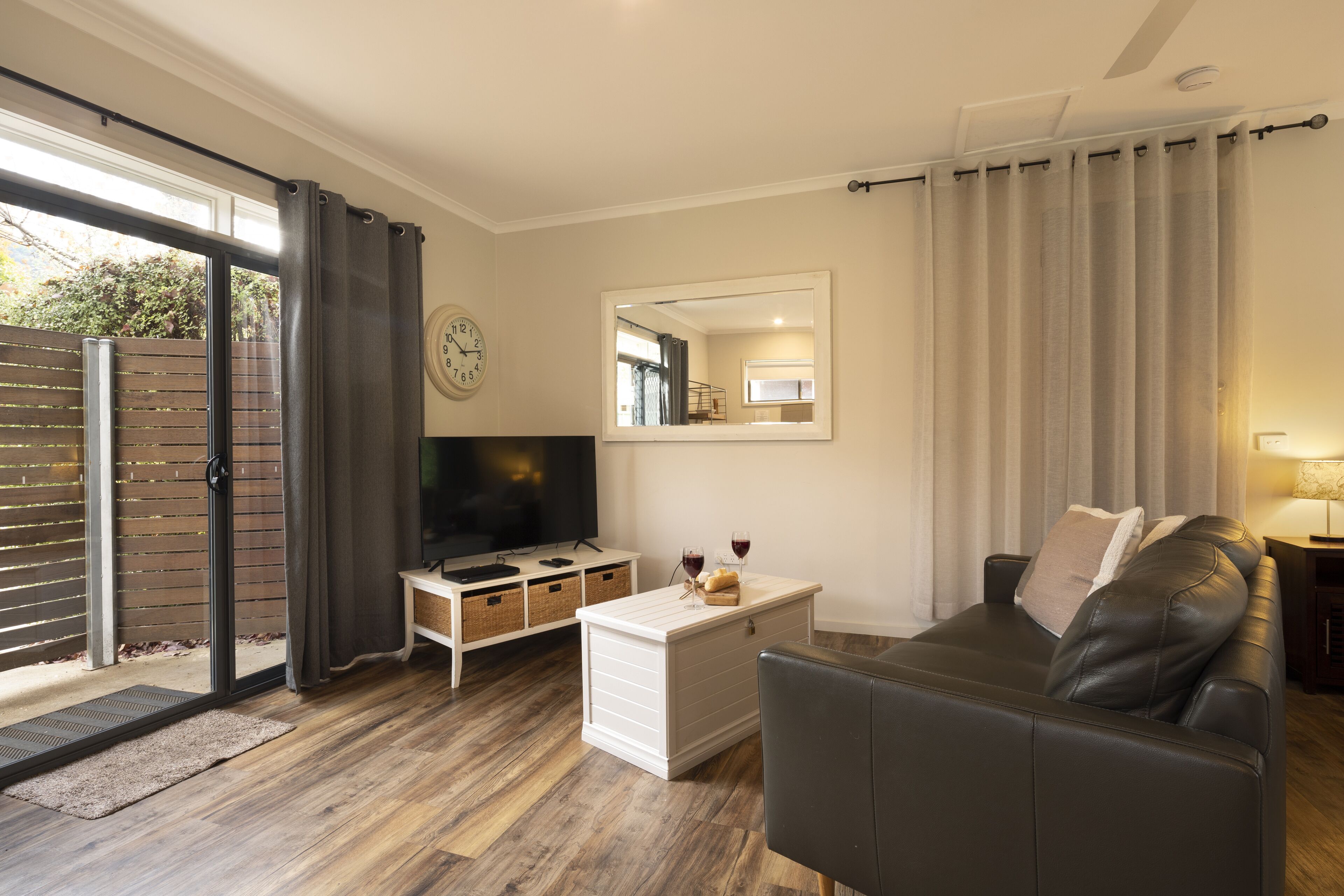 Smart TV, DVD player, video library