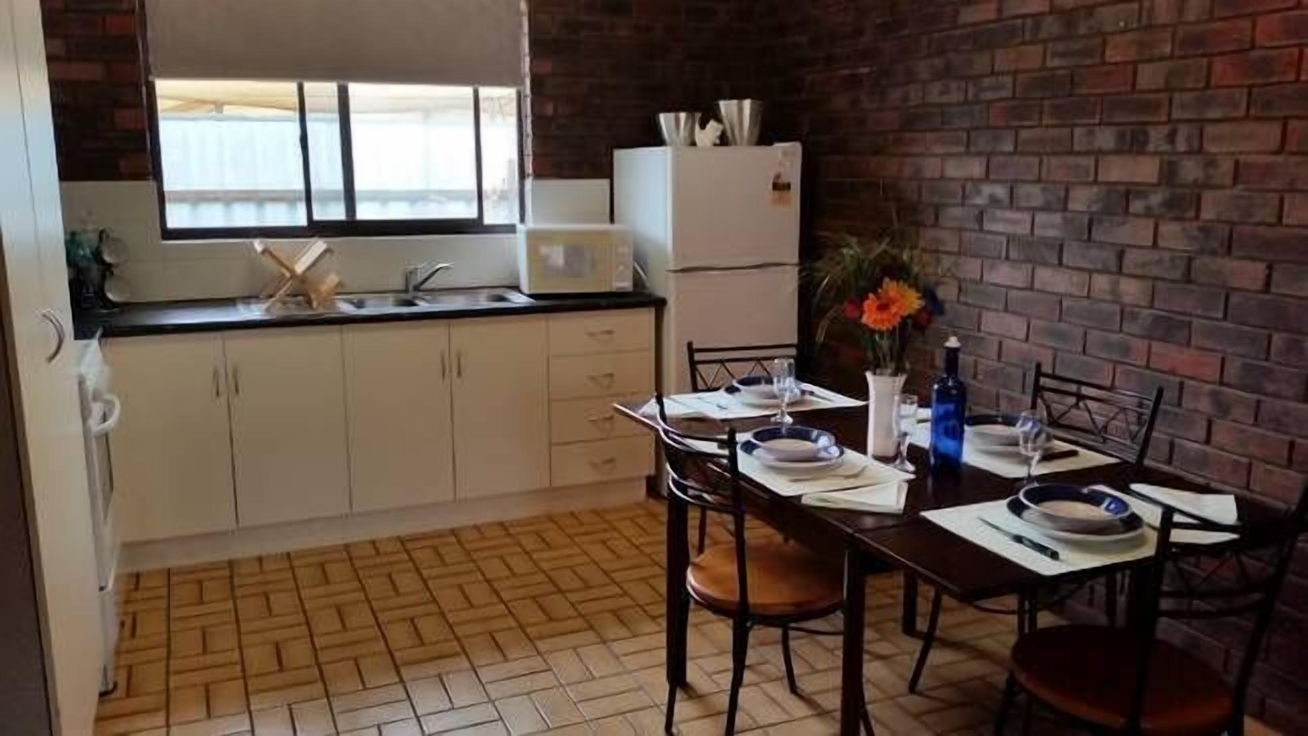 Gol Gol Holiday Apartments