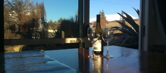 Cosy cottage with fantastic views of Ruapehu