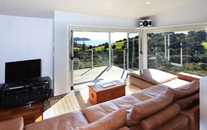 TV, DVD player, offices