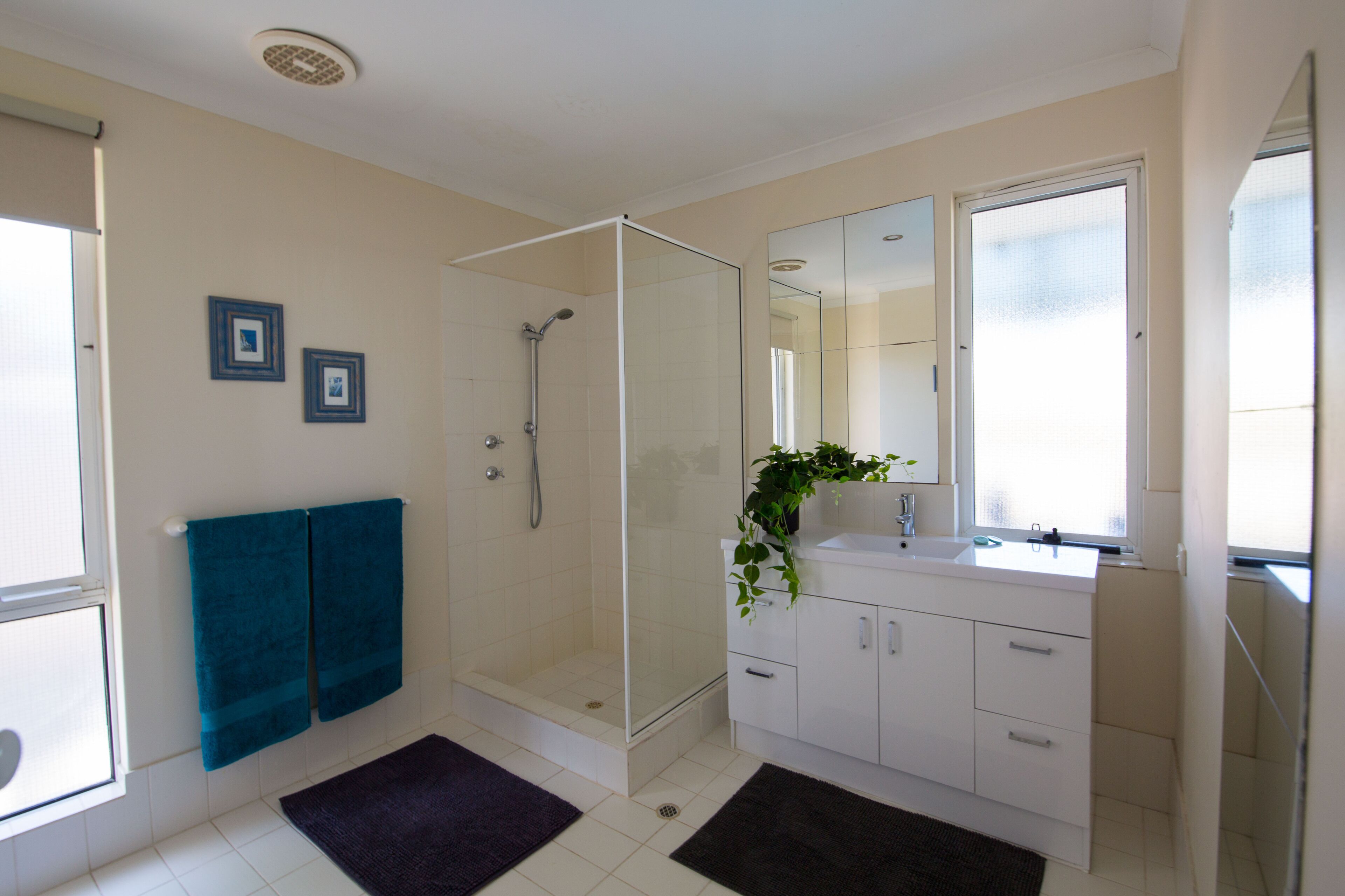 Bayport Villa Mindarie — image 12