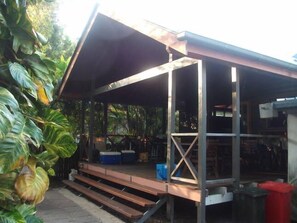 Outdoor dining - Umpys Humpy (Moreton Island)