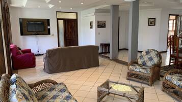 4 chambres, fer et planche Ă repasser, Wi-Fi gratuit, draps fournis