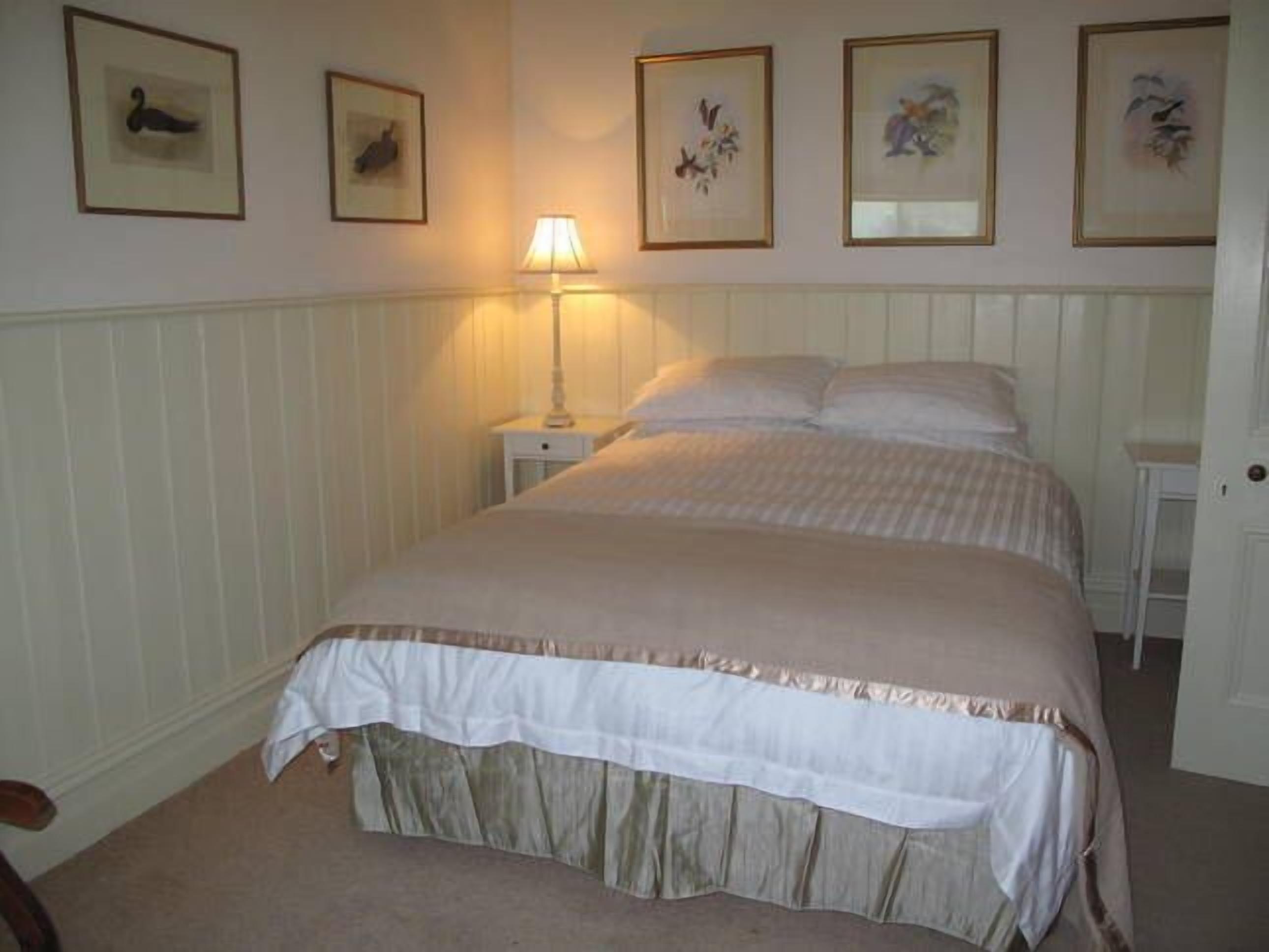 Tolka - a Traditional Farm Cottage near River