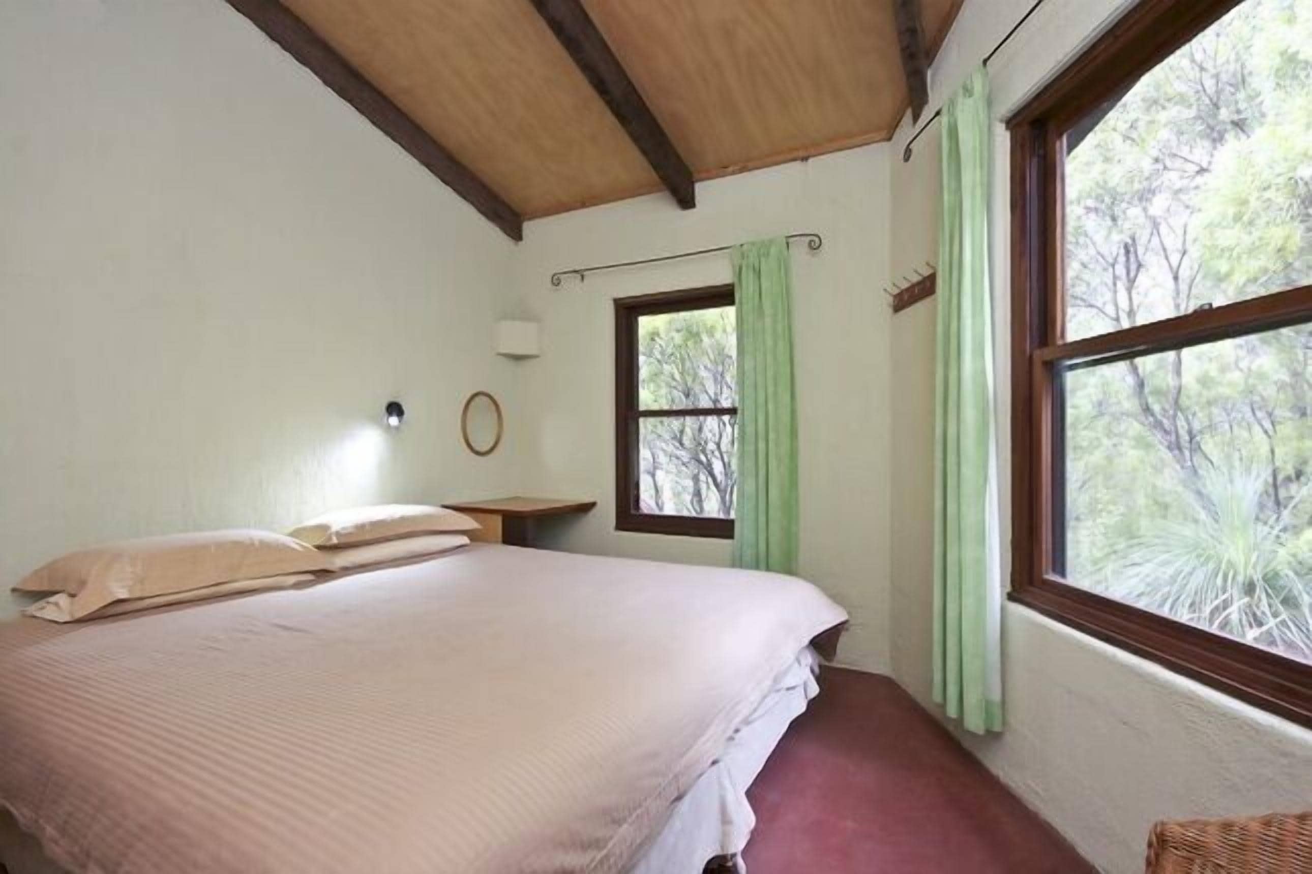 Valley Cottage at Kanimbla View