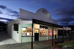 Exterior - Lavender Apartment 2  One bedroom Apartment (Coromandel Township)