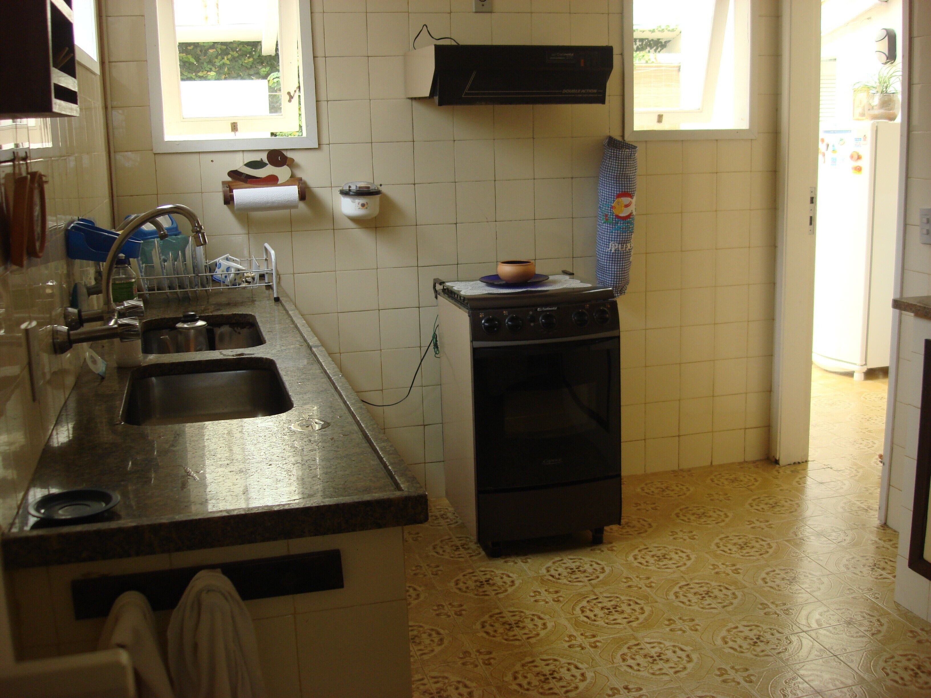 Charming, cozy and airy house close to Rua das Pedras