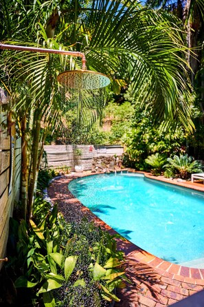 Outdoor pool - Memories at Wategos Byron Bay (Byron Bay)