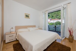 1 Schlafzimmer, Zimmersafe, Bügeleisen/Bügelbrett, Reisekinderbett