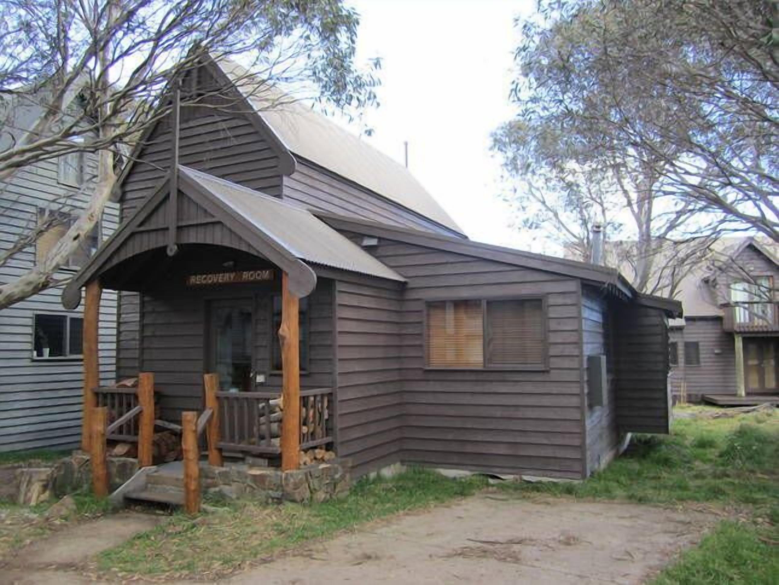 The Recovery Room with Indoor Spa — image 4