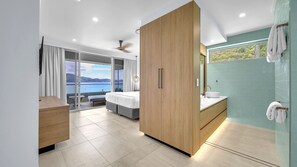 2 bedrooms, iron/ironing board, travel cot, free WiFi - The Elite F208 Hamilton Island (Hamilton Island)