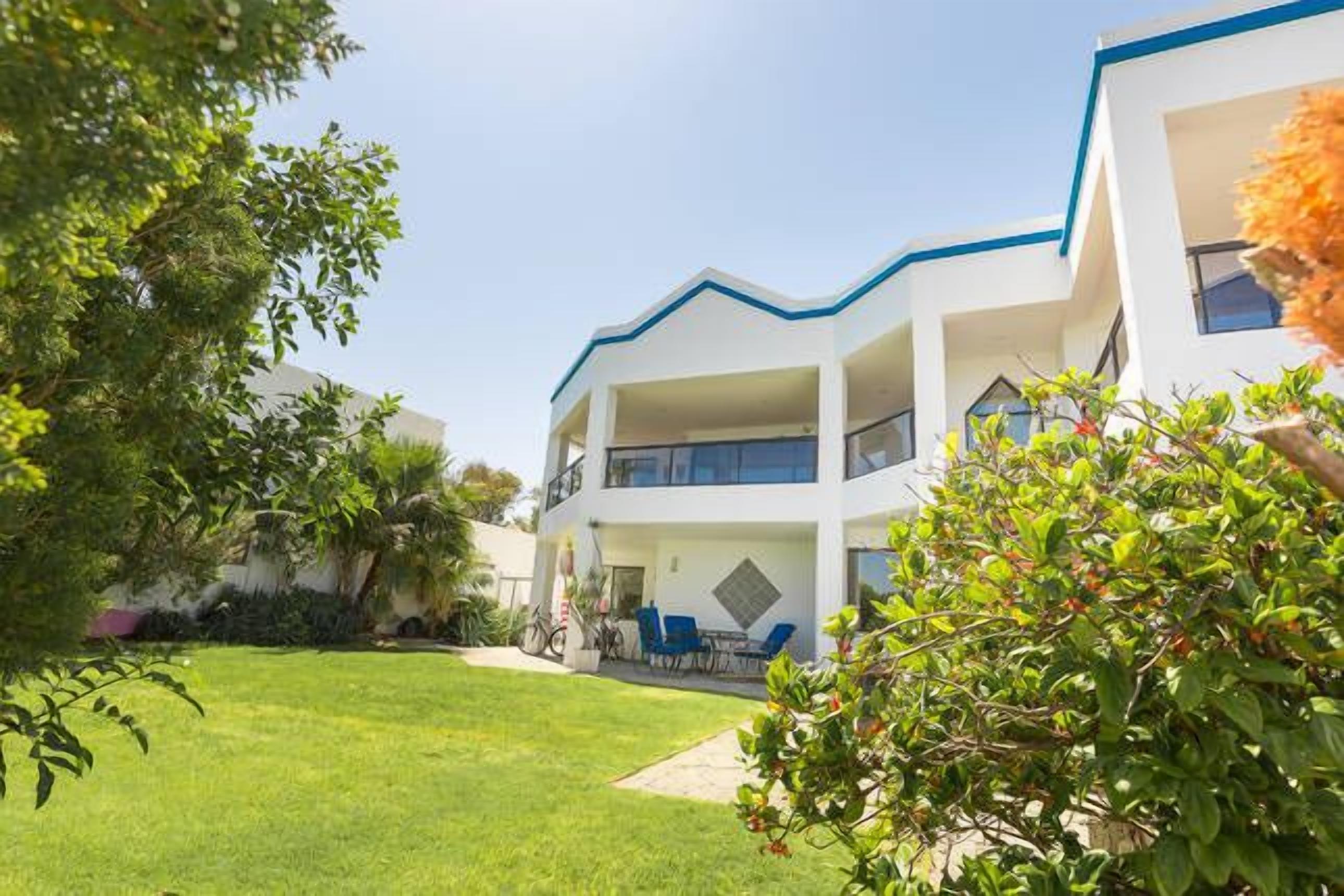 Mullaloo Beach L'Oceanne — image 3