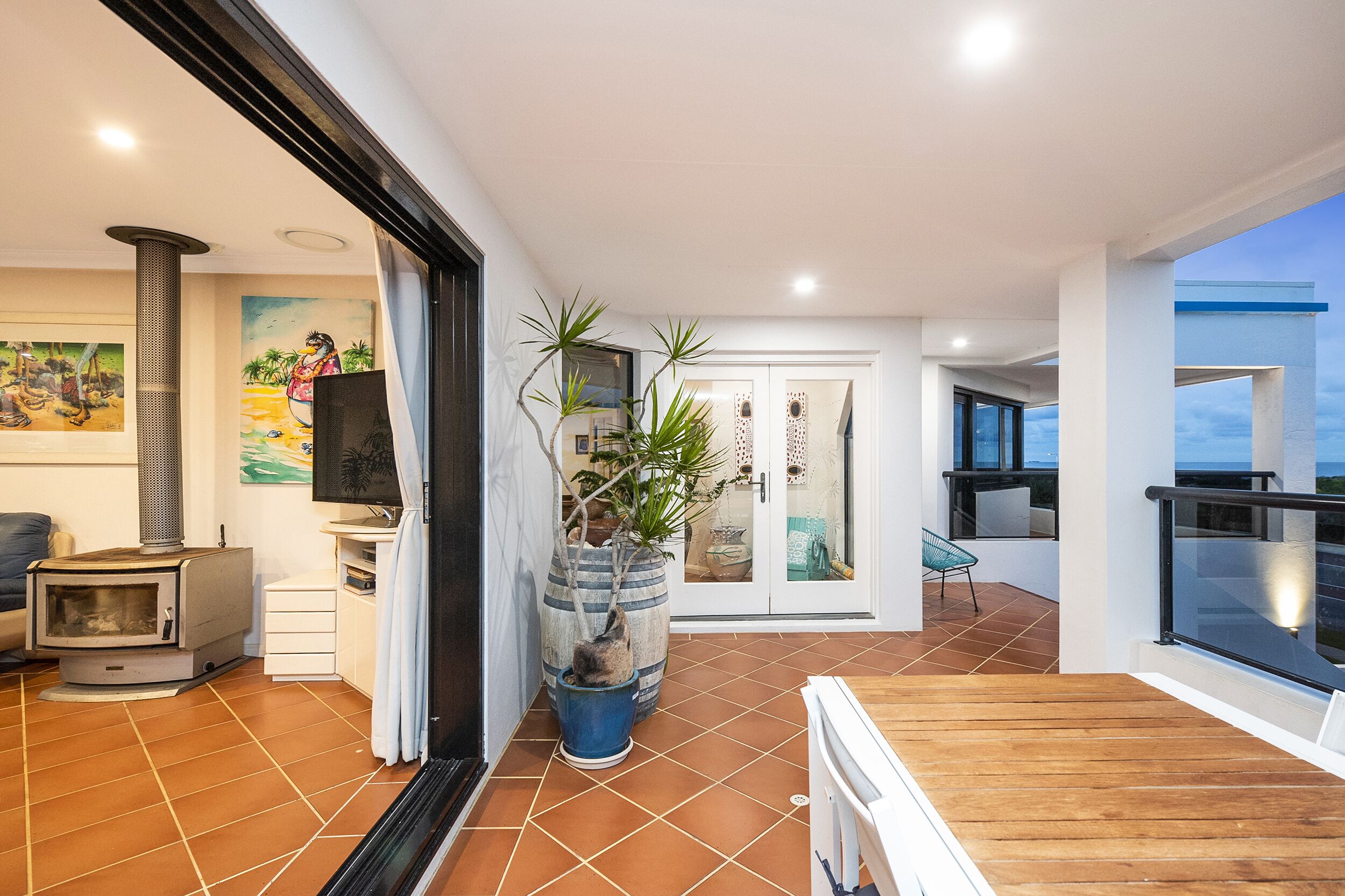 Mullaloo Beach L'Oceanne — image 15