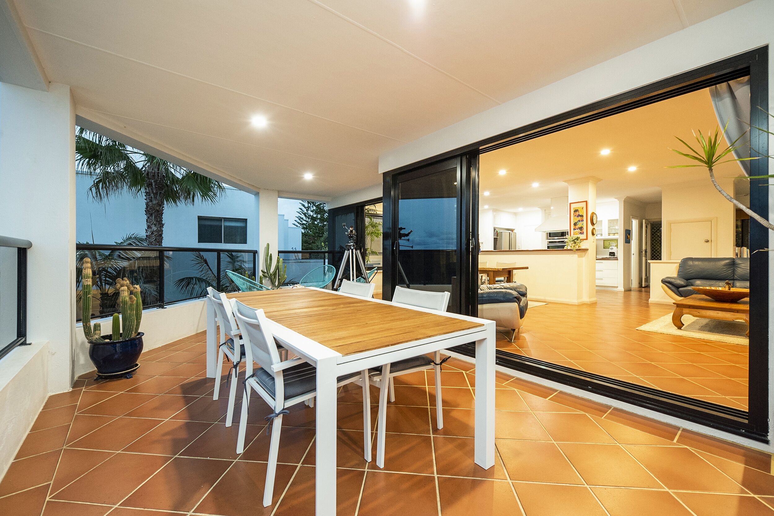 Mullaloo Beach L'Oceanne — image 11