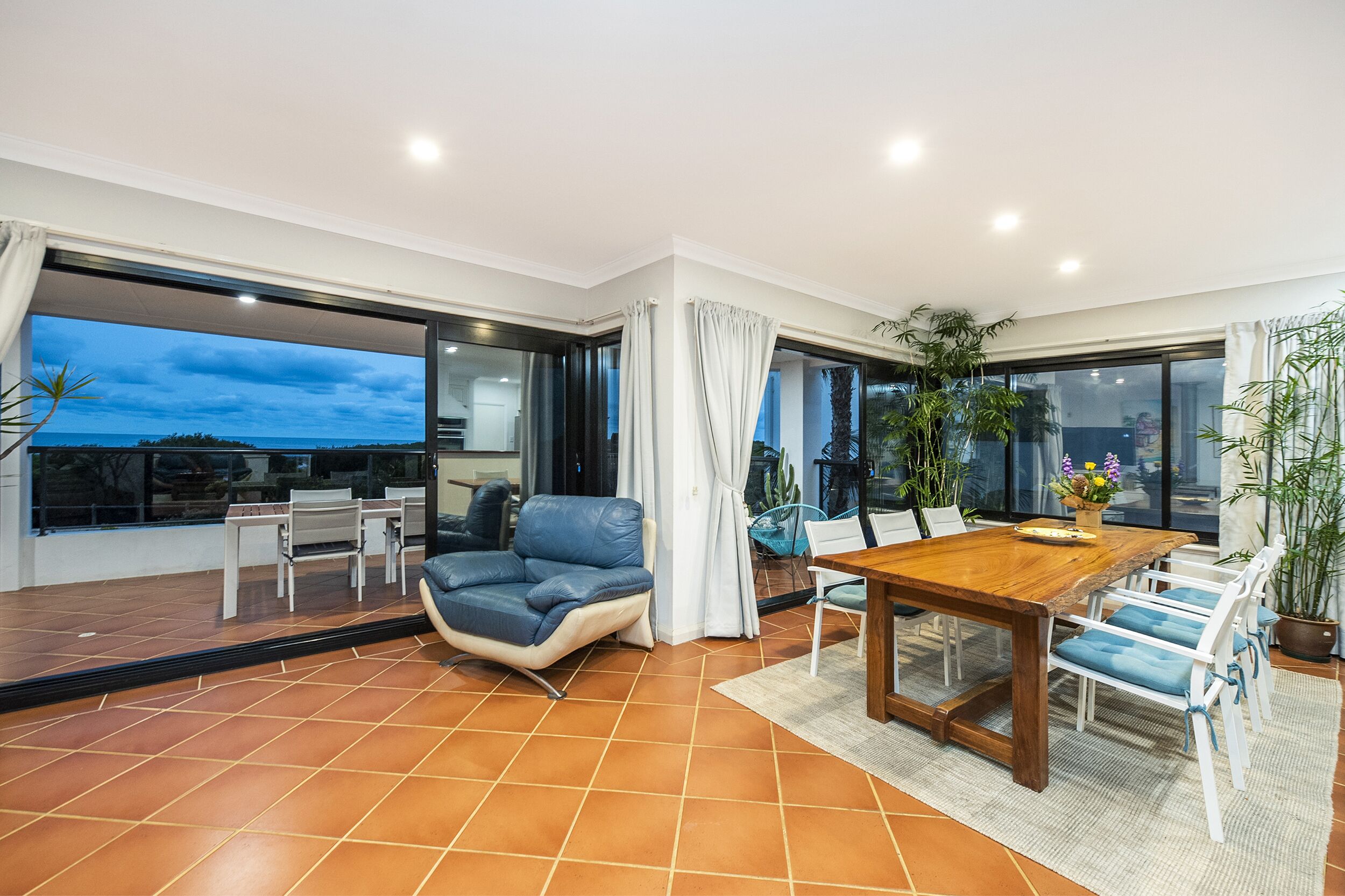 Mullaloo Beach L'Oceanne — image 20