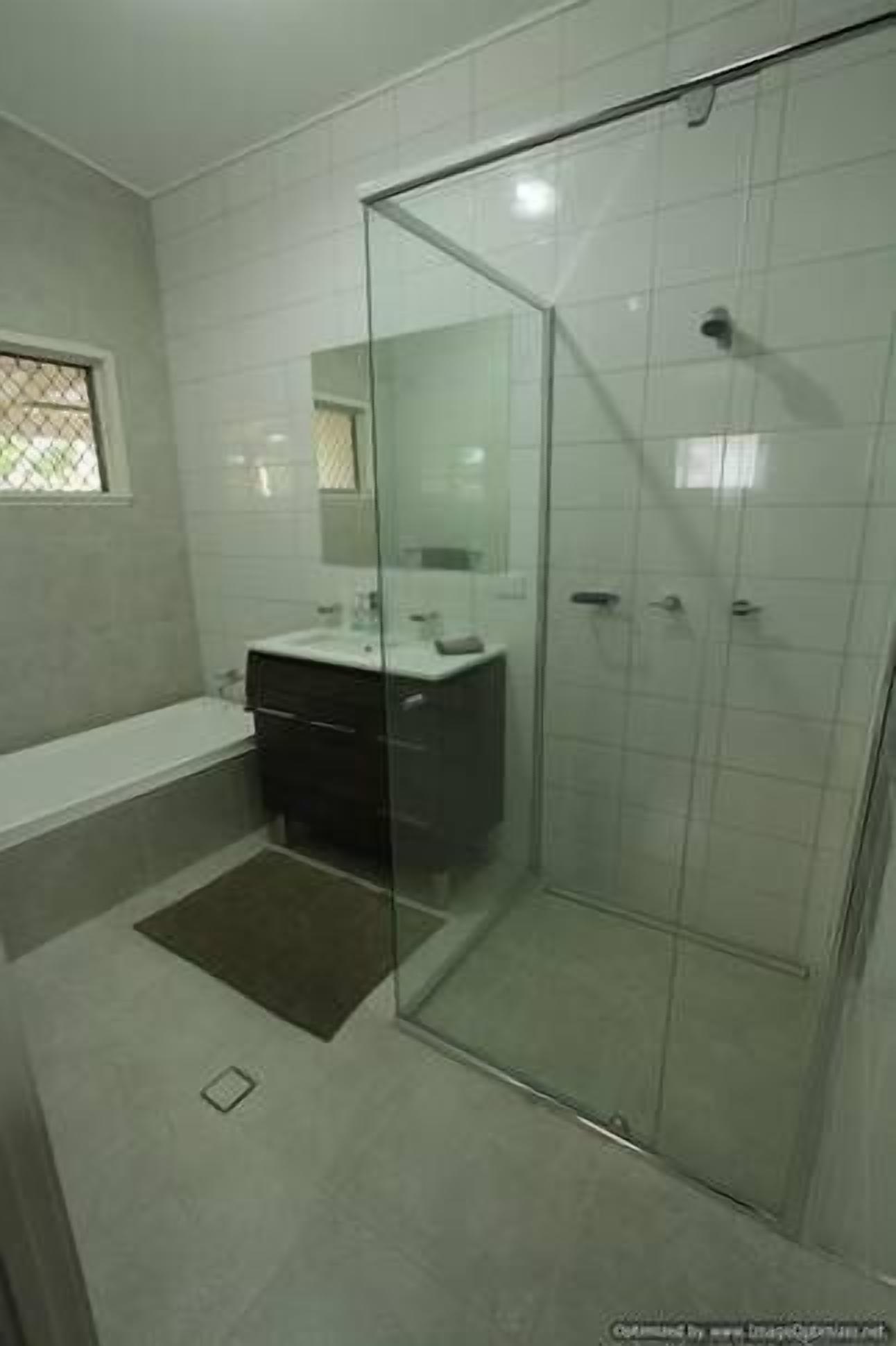 3 Bedroom beach style House near the Bay