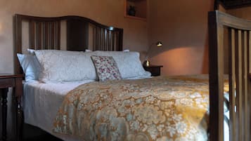 2 室のベッドルーム、アイロン / アイロン台、WiFi (無料)、ベッドシーツ