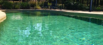 Kookaburra Cottage Hunter Valley central to wineries, restaurants & attractions