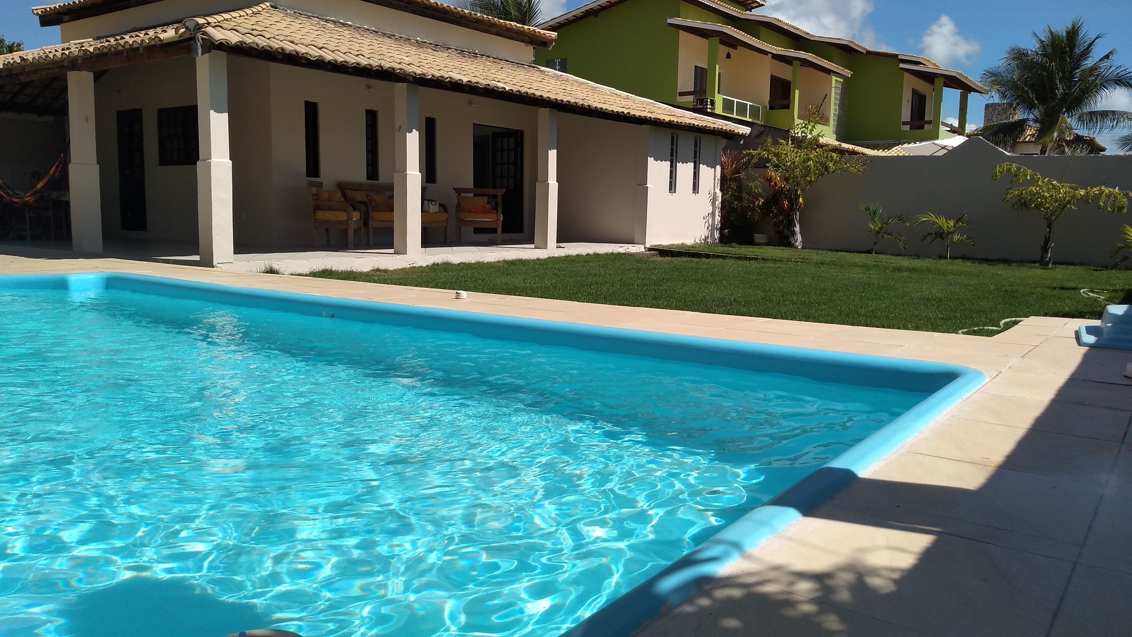Beach house with pool in Jacuípe