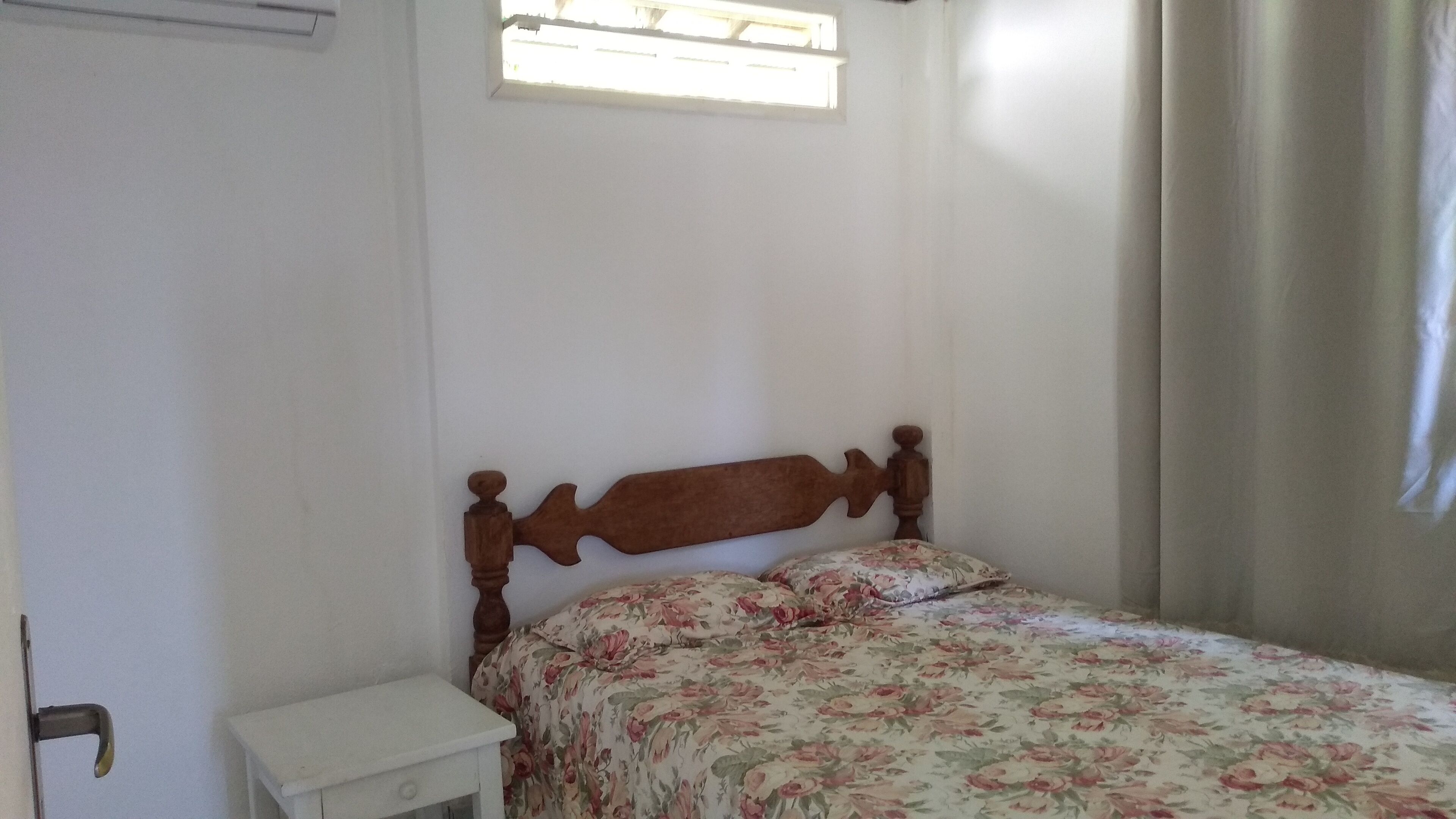 Beach house with pool in Jacuípe