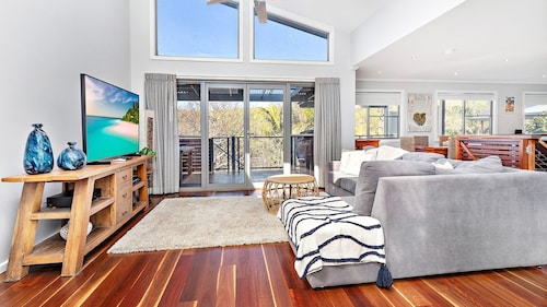 Cooke's Haven - Ocean Views