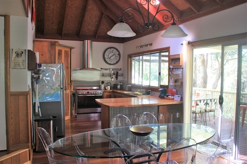 The Mac Shak - Bushland Retreat (Pet Friendly)