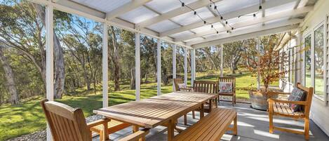 Outdoor dining